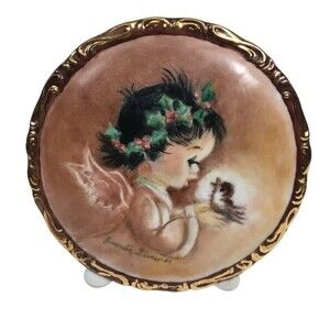 Angel Girl W/ Bird Vase Cherub Holly Flowers Porcelain Figurine Vintage 1989